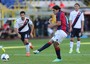 77': Bologna-Cagliari 1-0, Lazaros su rigore